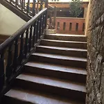 Le Patio De L'oustal לינה וארוחת בוקר