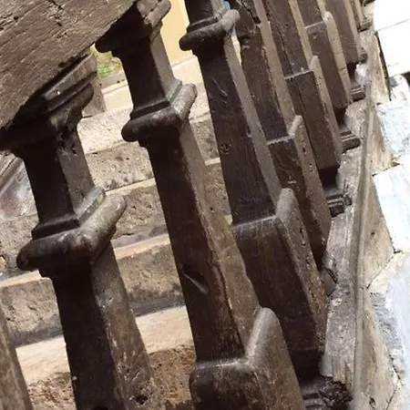 Le Patio De L'oustal Oda ve Kahvaltı 3*