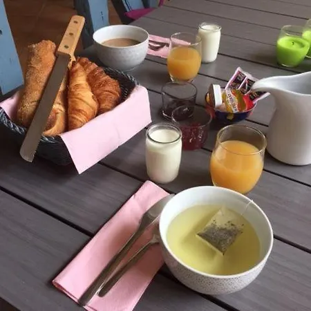 Oda ve Kahvaltı Le Patio De L'oustal Gimont